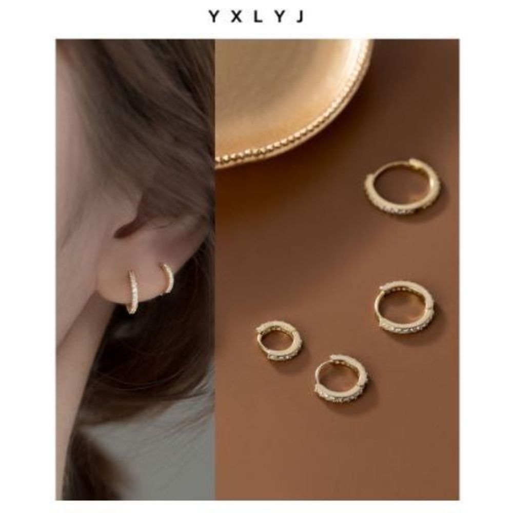 10mm Gold huggie hoop earrings